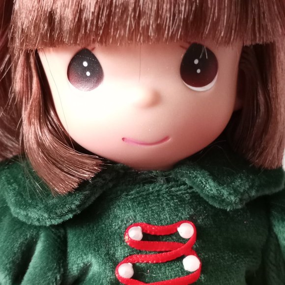 'PRECIOUS MOMENTS' Snow White Christmas Dreams Collectable Vinyl Doll 12… - Picture 8 of 16